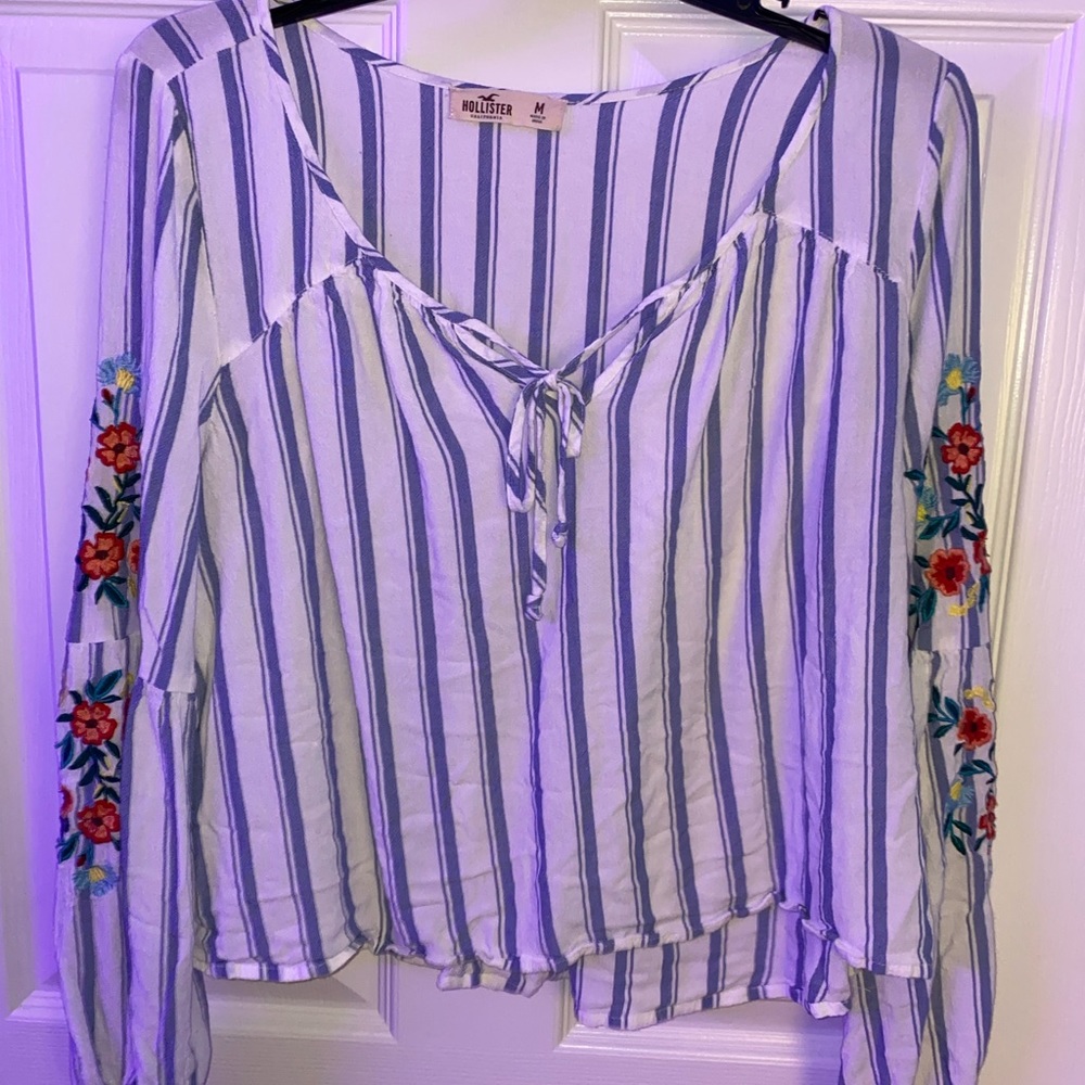 Hollister long sleeve flowy top